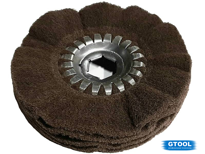 Складчатый круг из нетканного материала GTOOL d150 Р220 арт.11318 (НФ-2608)